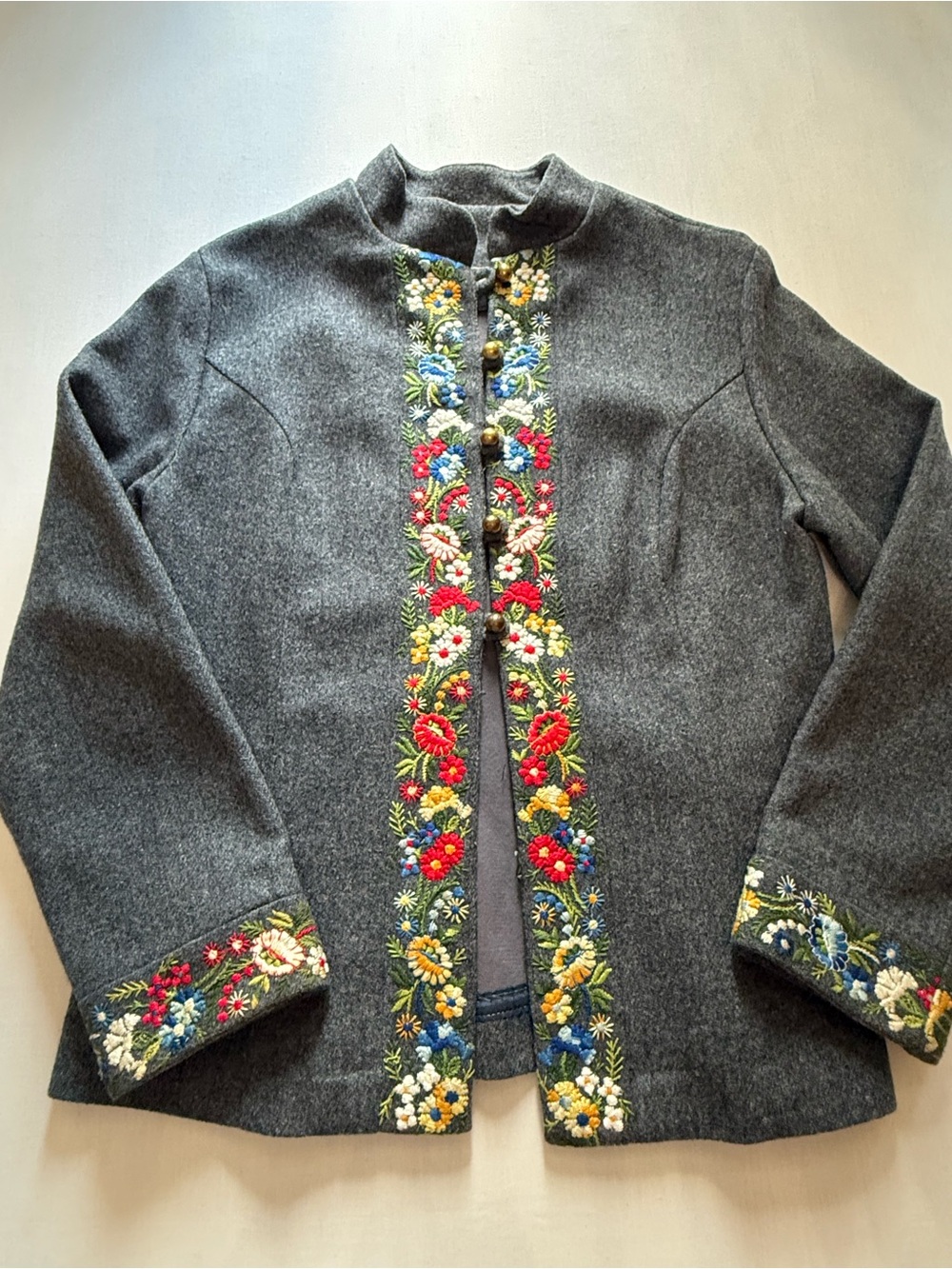 Vintage Floral Embroidered Boiled Wool Tyrolean Jacket Gray Folk Academic Medium